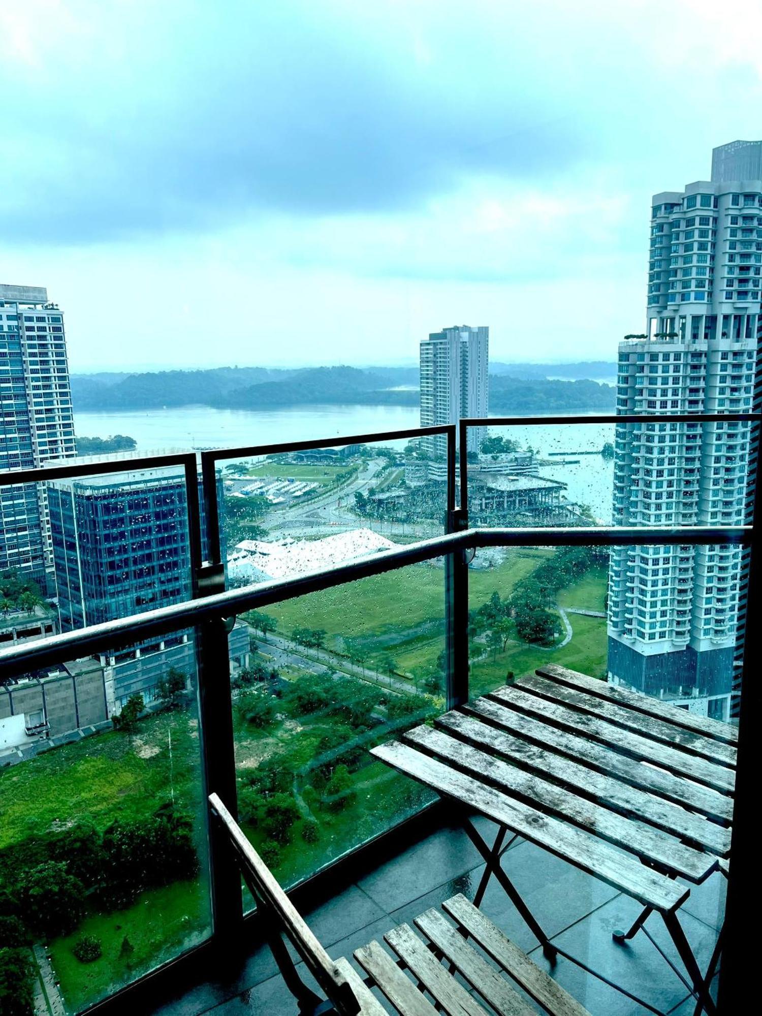 Almas Puteri Harbour Nusajaya Suite Room Exclusive Room 5 Min To Legoaland By Homespace Exterior photo